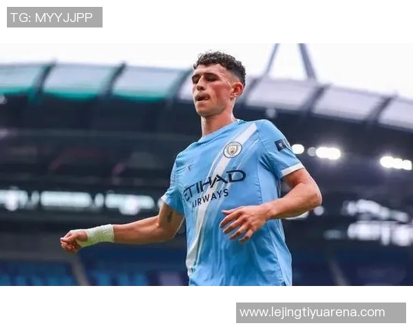 福登与19岁小将格雷合影庆祝晋级半决赛恭喜他首次亮相表现出色